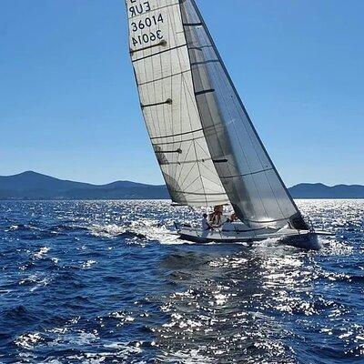 Full day sailing tour on a regatta sailboat in Zadar archipelago