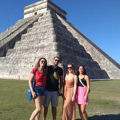 Private Guide Service in the Archaeological Zone of Chichen Itza