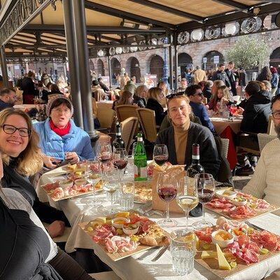 Verona Local Food Tasting and Walking Tour with Cable Car