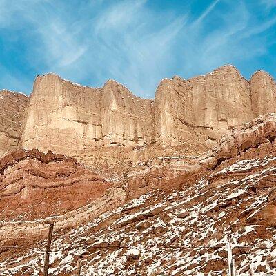 Private Day Tour to Center of Asia Marker and Danxia from Urumqi