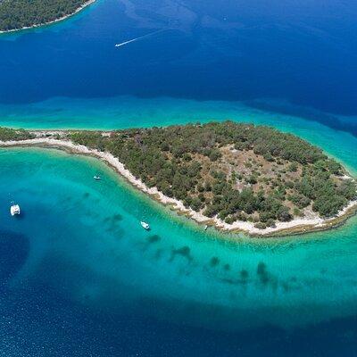 Private Boat Trip through Sibenik Archipelago