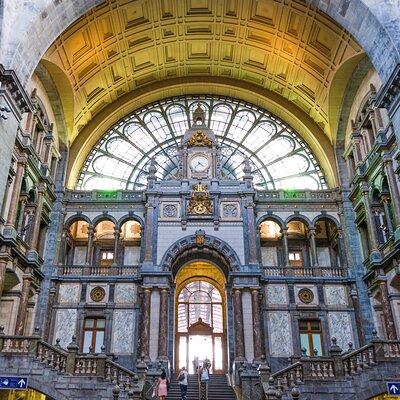 Explore Antwerp in 60 minutes with a Local