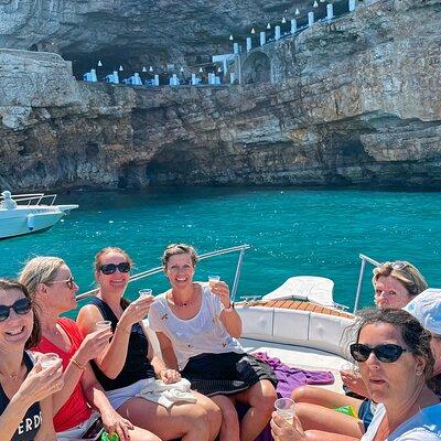 Boat trip to the Polignano a Mare caves