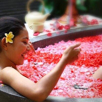 Traditional Bali Massage Lulur & Spa Treatment 2 Hours