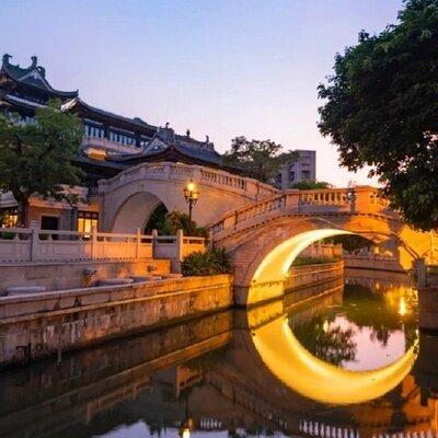 Old Guangzhou Backstreet Alley Local Market Walking Private Tour