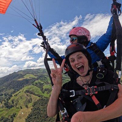  Parapente Paragliding in Medellín BlueSky.