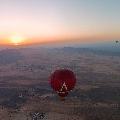 Small group hot air balloon flight in Marrakech
