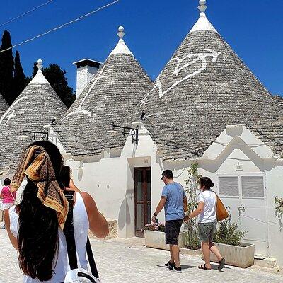 From Lecce: Alberobello, Locorotondo, Ostuni & Apulian brunch