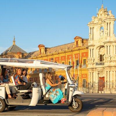 Welcome Tour to Seville in Private Eco Tuk Tuk