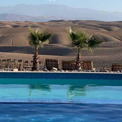 Overnight stay in the Agafay Desert, Deluxe Tent with Show and Swimming Pool