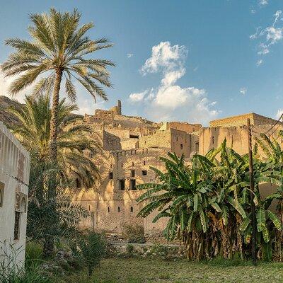 Enjoy a special tour around the heart of Oman in nizwa 