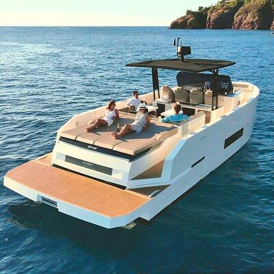 Private 5-Hour Cruise on Brand-New Luxury Yacht in Mykonos (Para Voce)