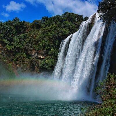 Private tour to Guiyang Huangguoshu waterfall with lunch