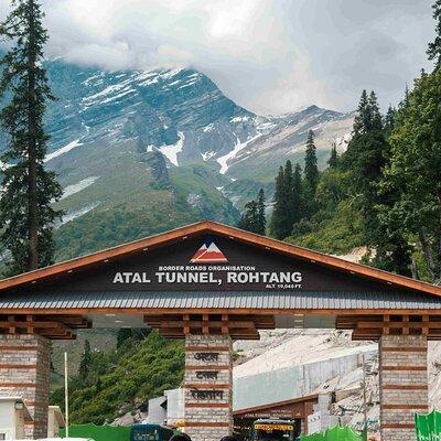  Atal Tunnel Sightseeing Tour Covering Sissu & Solang Valley 