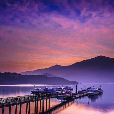 Private 1 Day Sun Moon Lake Escape Tour from Taichung 台中!