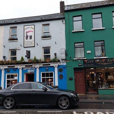 Sean's Bar & Athlone Castle Private Car Service Dublin to Galway
