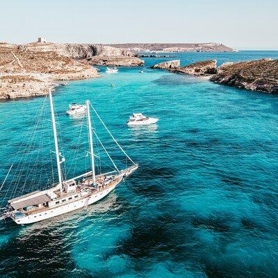 From Sliema: Three Bay Cruise with Lunch and Transfers