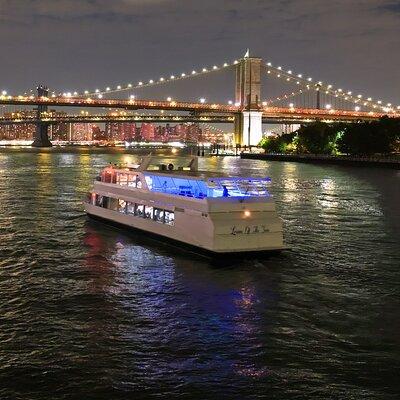 New York City Dinner Cruise with Live Music 