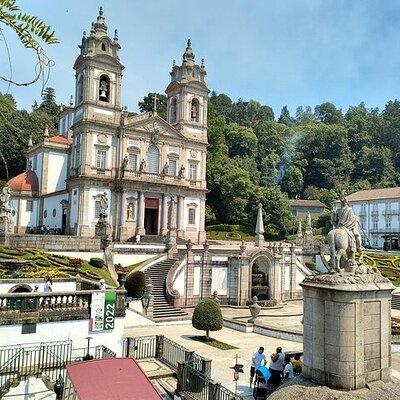 Braga and Guimarães from Porto with limited small group