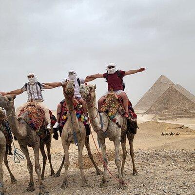 Hurghada Cairo Pyramids day tour by plane - Small group