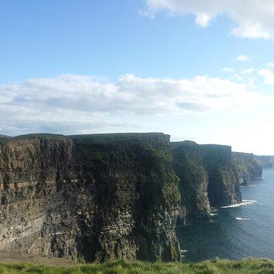 Private Day Tour of the Cliffs of Moher and the Burren from Cork