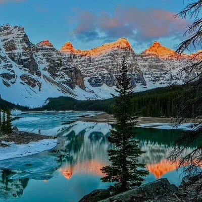 Sunrise at Moraine Lake Tour from Canmore or Banff
