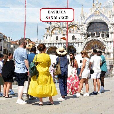 Venice's Best: Basilica, Doge's Palace, Gondola & Yard Gallery