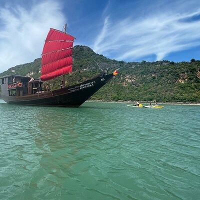 Full Day Cruise to Sam Roi Yot with Lunch