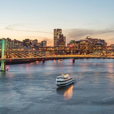 2.5-hour Dinner Cruise on Willamette River