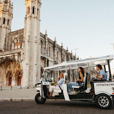 Welcome Tour to Lisbon in Private Eco Tuk Tuk