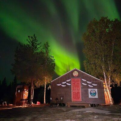 Intimate Aurora Tours Cozy Cabin Bucket List