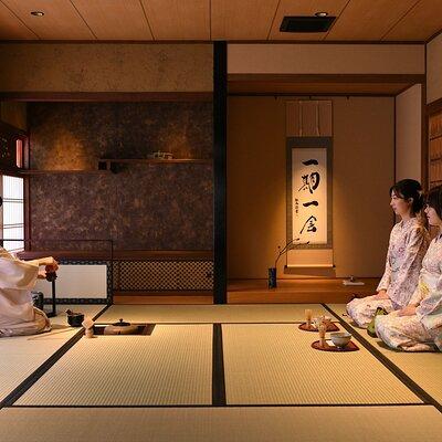 Kimono Tea Ceremony Experience at Kyoto Oritsuruya, Nishiki 