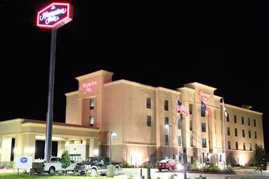 Hampton Inn & Suites