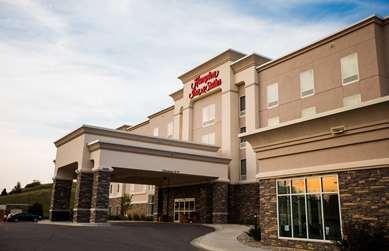 Hampton Inn & Suites Minot Airport