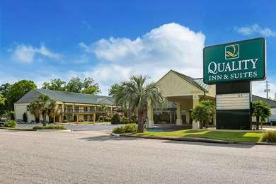 Quality Inn And Suites Near Lake Eu