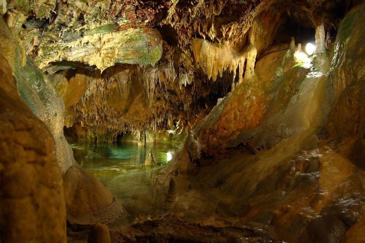 Green Grotto Caves