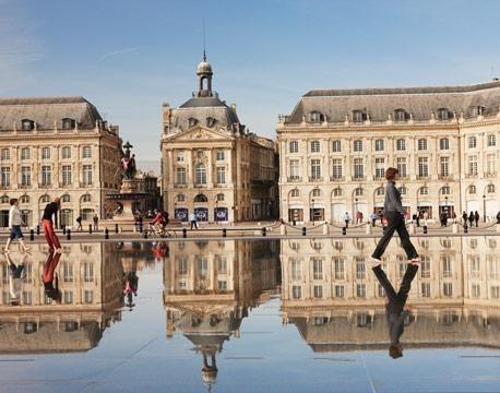 Place de la Bourse (Place Royale)