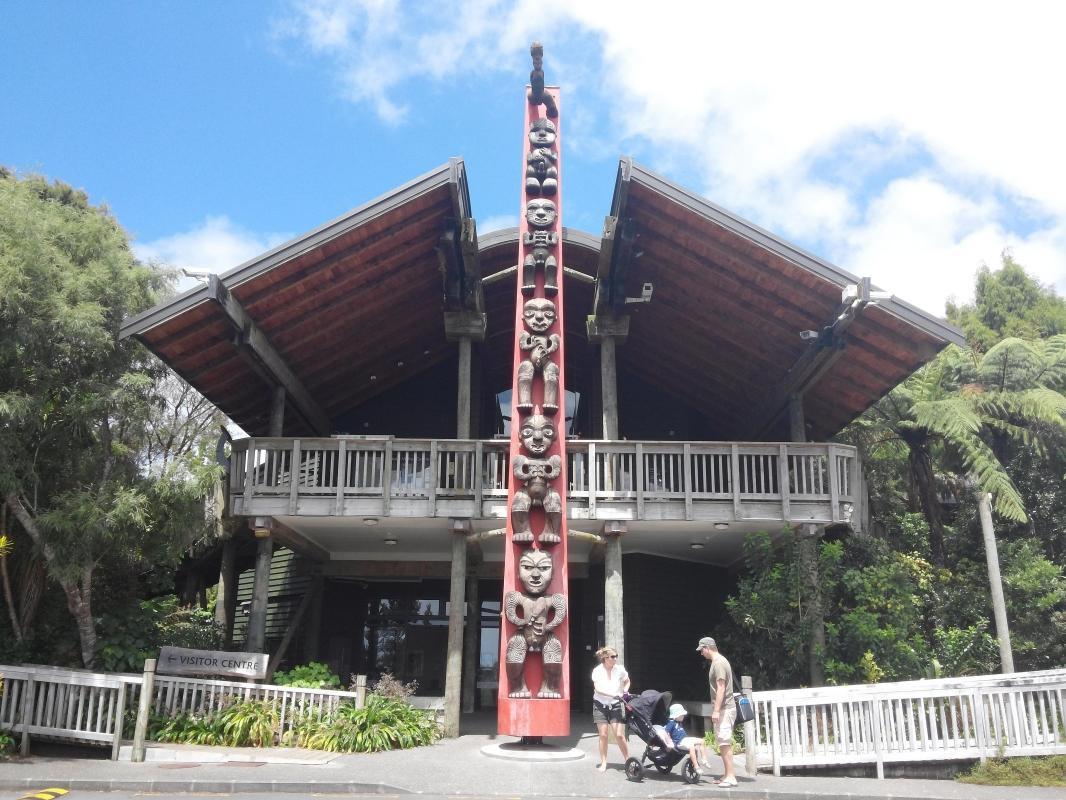 Arataki Visitor Centre