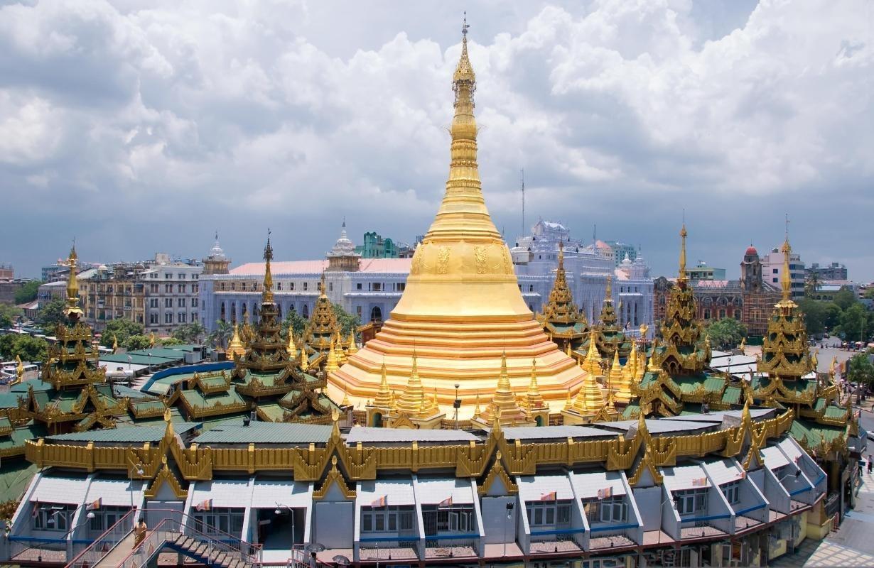 Sule Pagoda (Sule Paya)