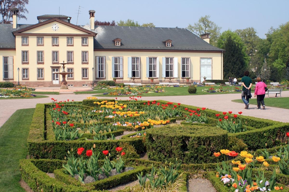 Orangerie Park (Parc de l'Orangerie)