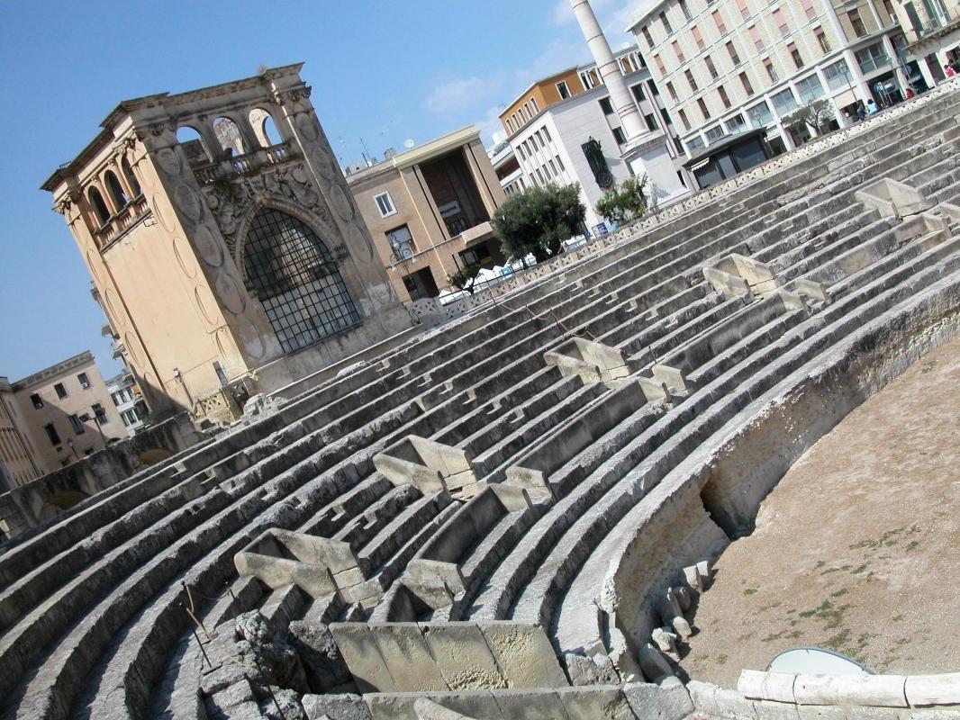 Lecce Roman Amphitheatre (Anfiteatro Romano di Lecce)