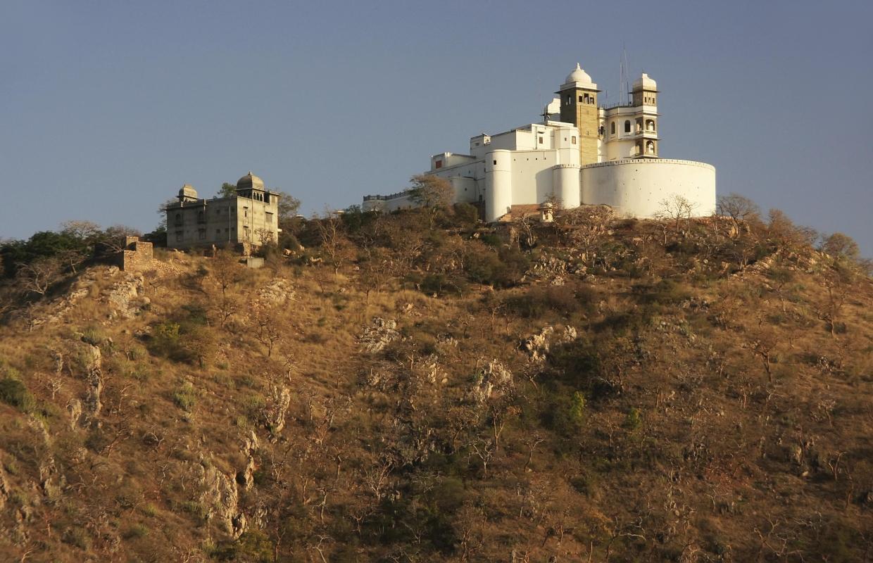 Sajjangarh Palace (Monsoon Palace)