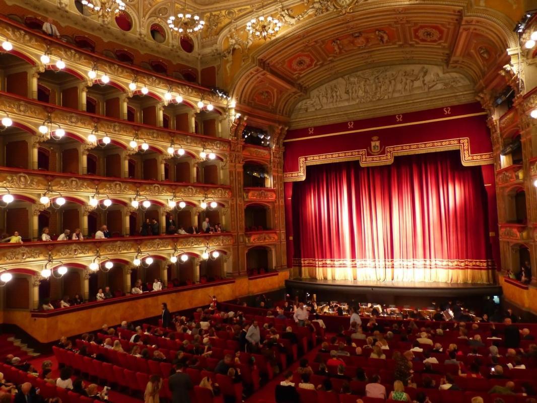 Massimo Bellini Opera House (Teatro Massimo Bellini)