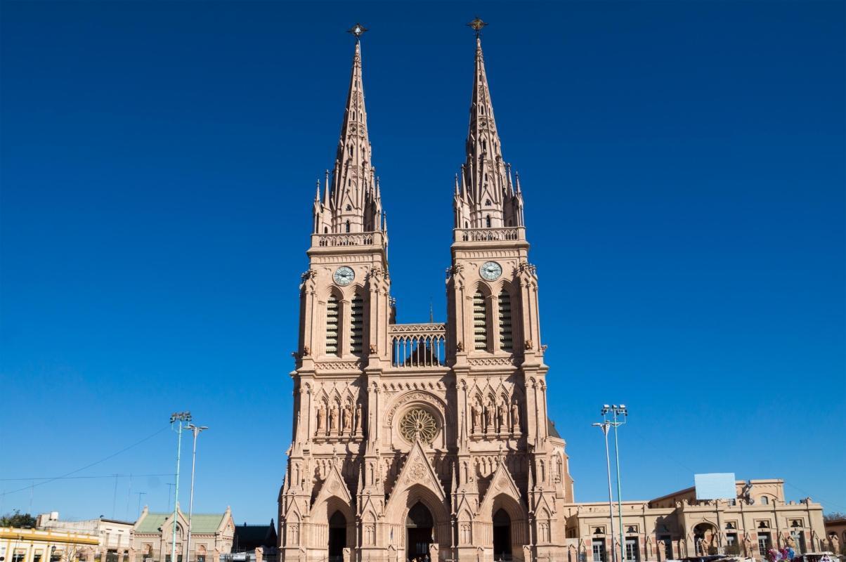 Basilica of Our Lady of Lujan (Basilica Nuestra Senora de Lujan)