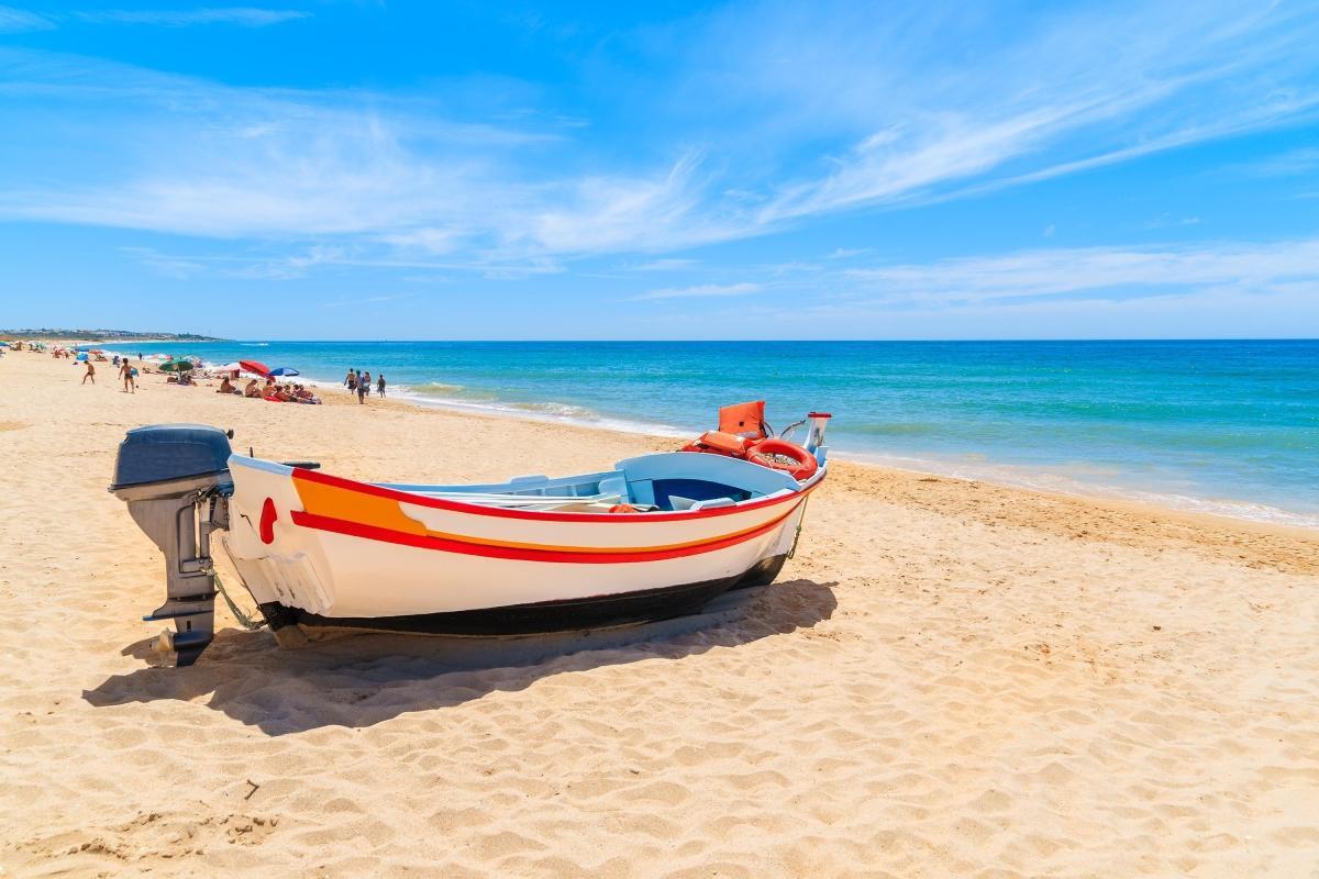 Armacao de Pera Beach (Praia Armacao de Pera)