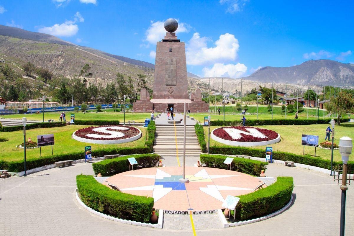 Middle of the World Monument (La Mitad del Mundo)