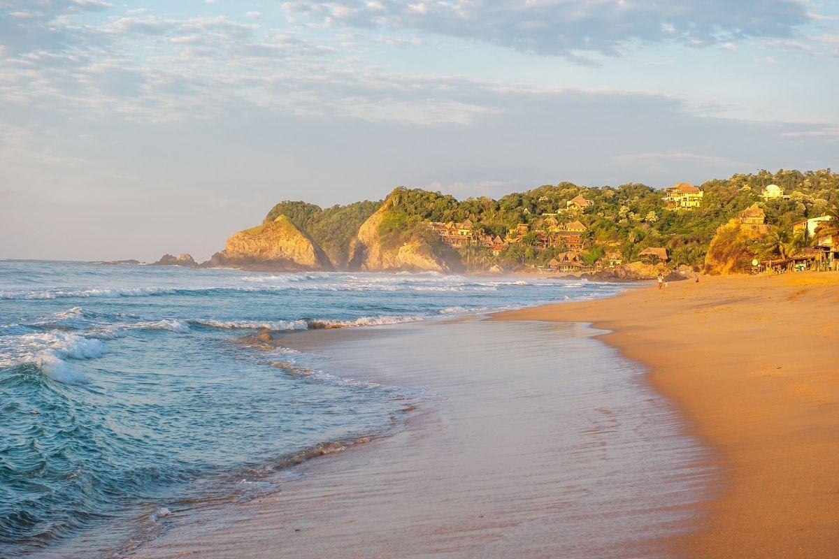 Zipolite Beach (Playa Zipolite)