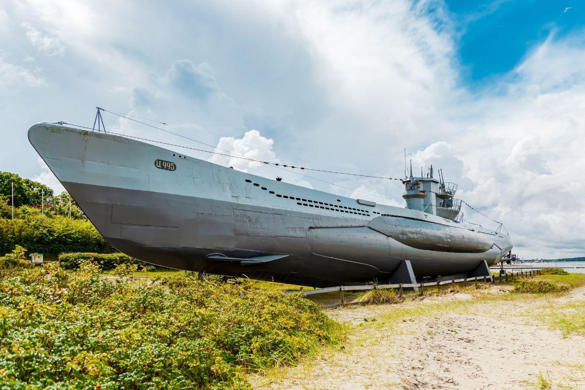 German Submarine U-995