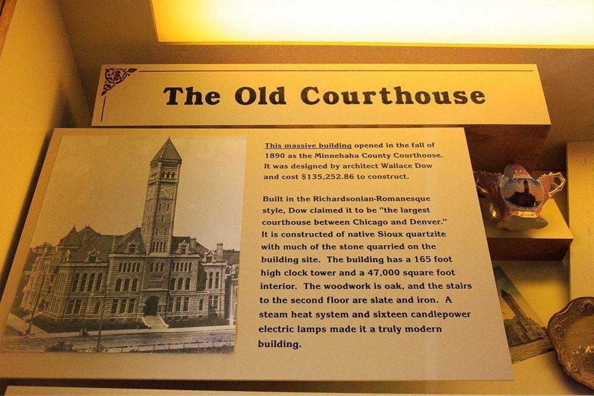 Old Courthouse Museum