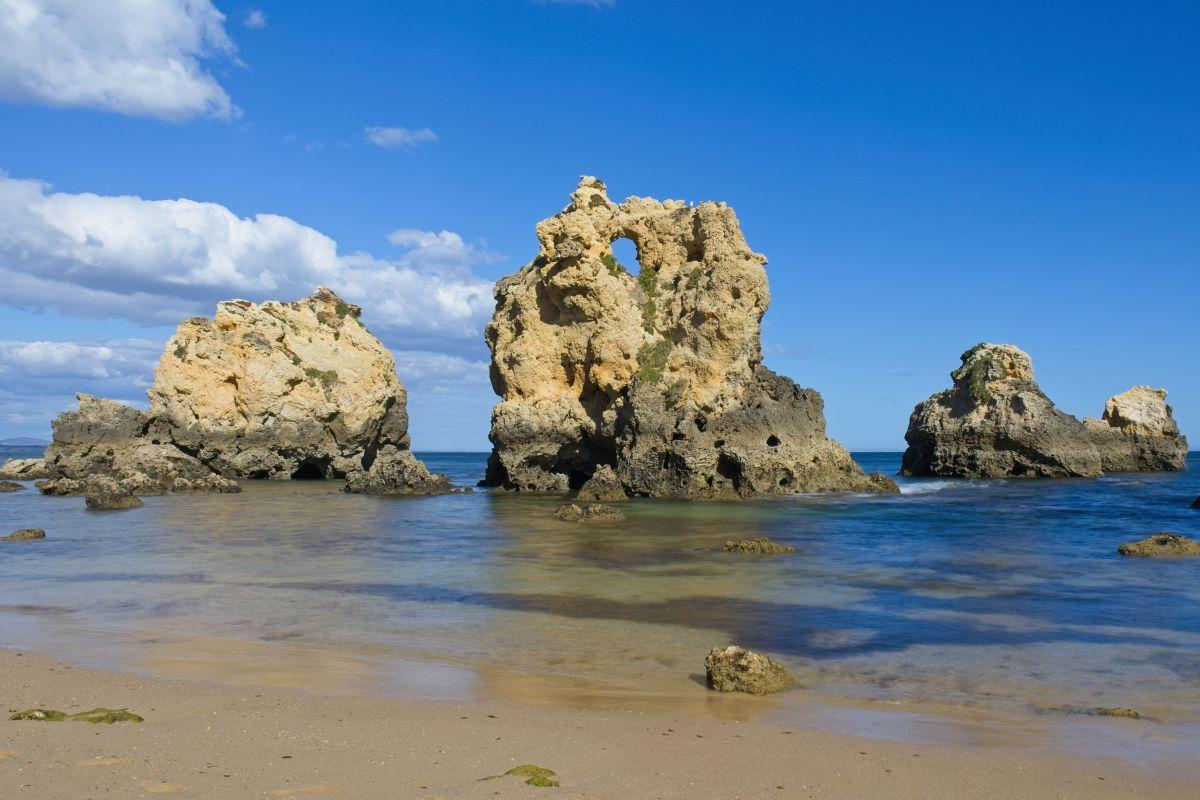 Praia dos Arrifes